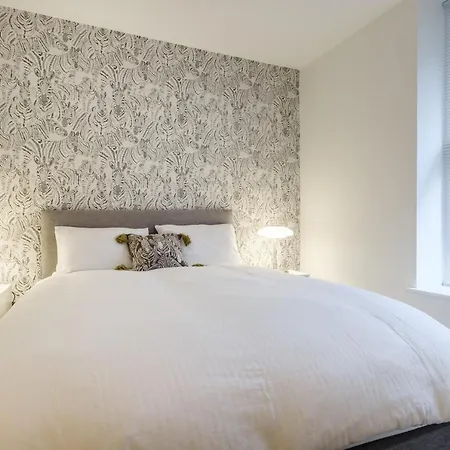 Apartamento Flat 2, The Old Antiques Warehouse - Free Off-site Health Club Access With Pool, Sauna, Steam & Gym Bowness-on-Windermere